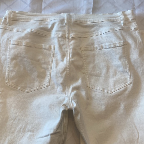 Cabi Button Fly Straight - Picture 7 of 7